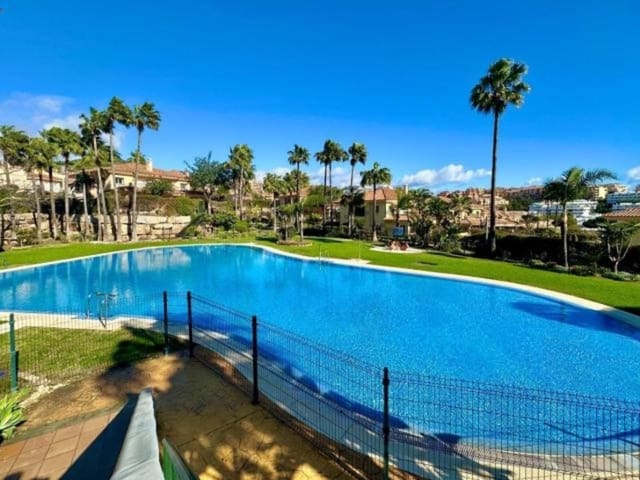 4 camera da letto Villetta Bifamiliare in vendita in Riviera del Sol, Mijas - 620.000 € (Rif: 9967397)