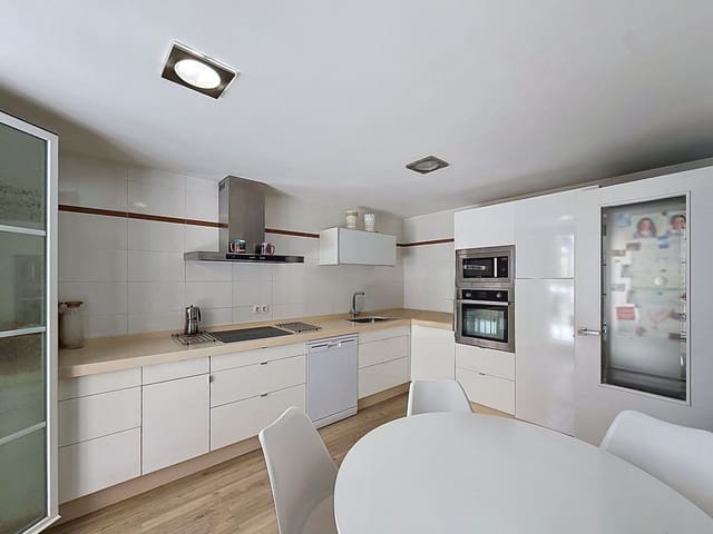 4 soveværelse Byhus til salg i Torremolinos - € 620.000 (Ref: 9967400)