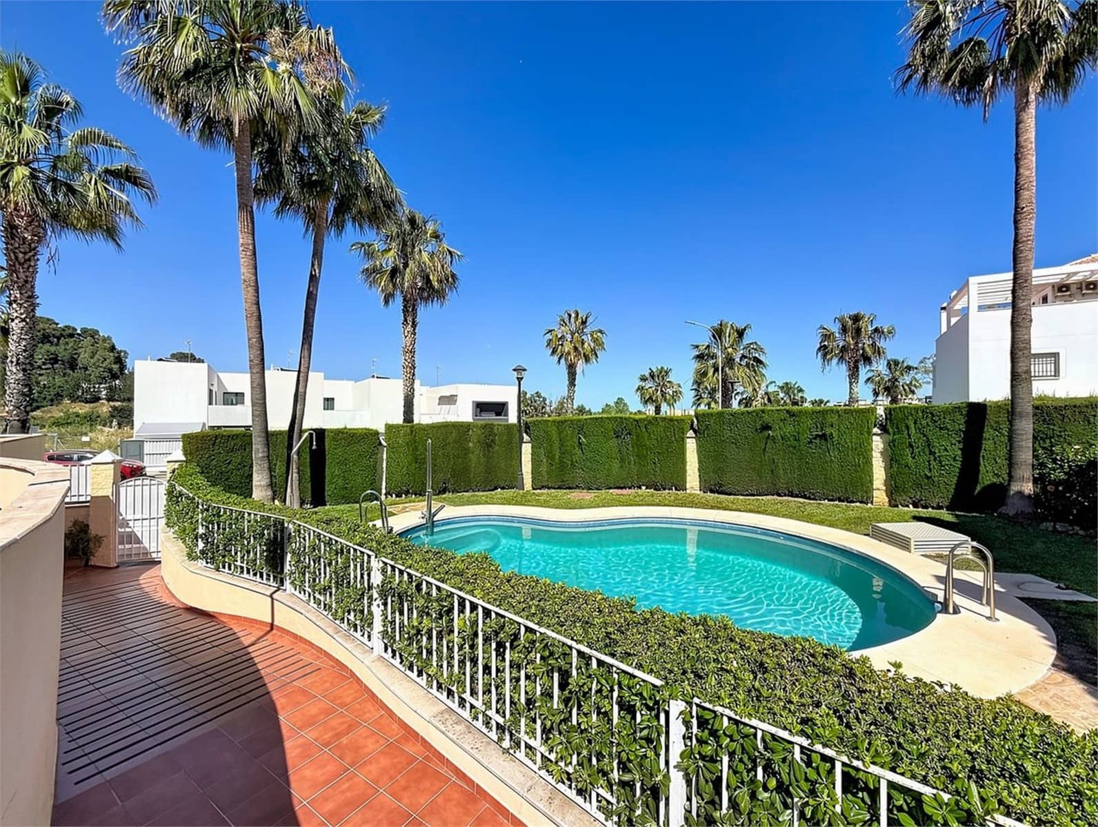 4 bedroom Townhouse for sale in Torremolinos - € 620,000 (Ref: 9967400)