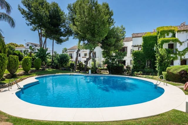 4 soverom Hus til salgs i Marbella - € 845 000 (Ref: 9967404)