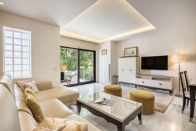 4 soverom Hus til salgs i Marbella - € 845 000 (Ref: 9967404)