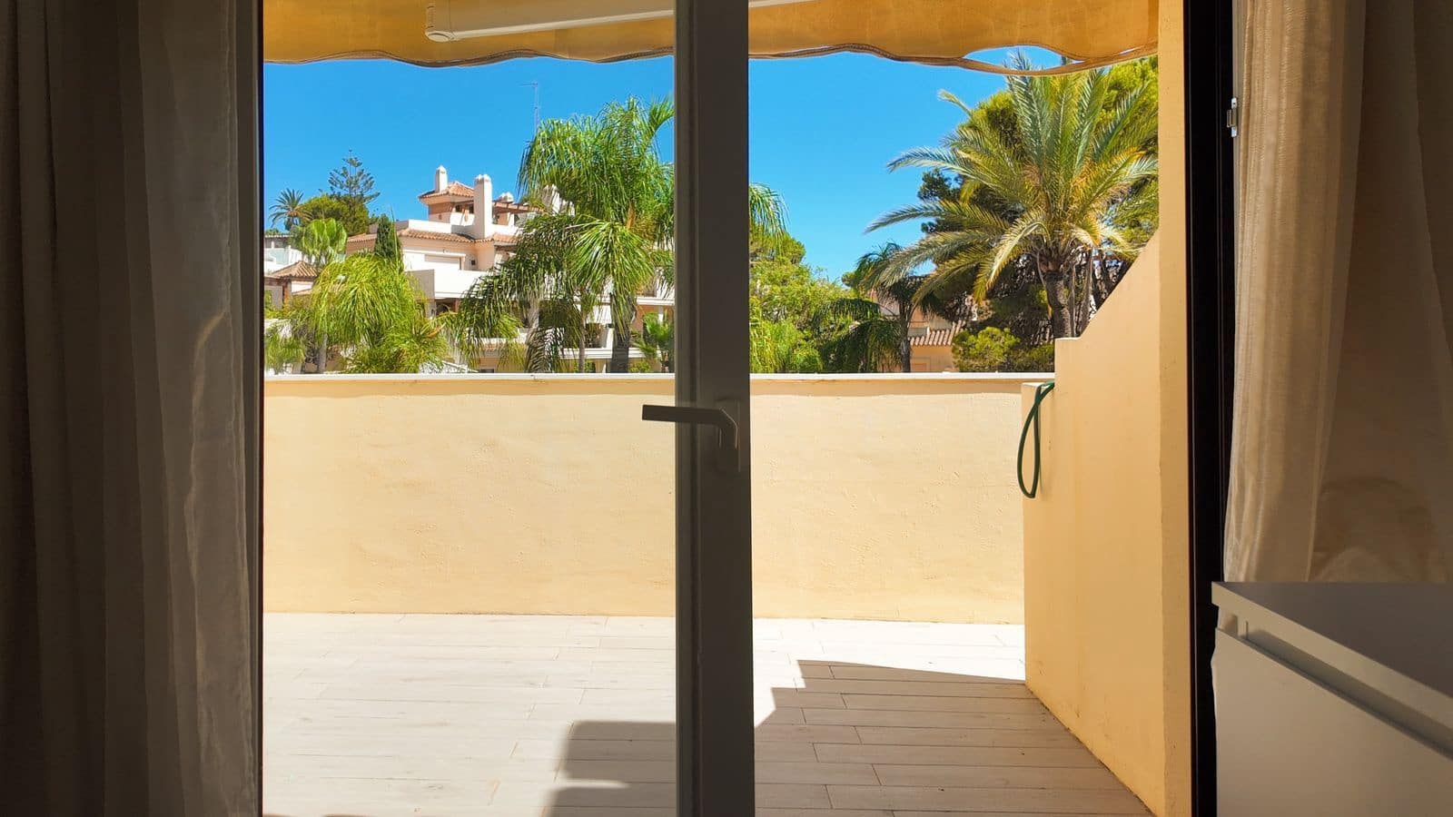 4 bedroom Townhouse for sale in Marbella - € 895,000 (Ref: 9967408)