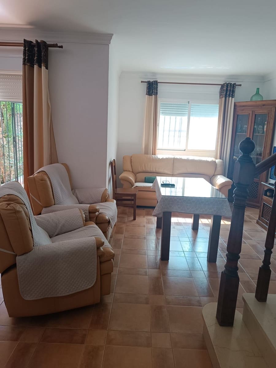 3 soveværelse Byhus til salg i Estepona - € 419.000 (Ref: 9967409)