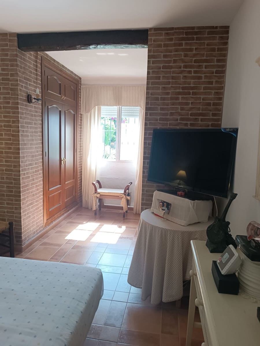 3 soveværelse Byhus til salg i Estepona - € 419.000 (Ref: 9967409)