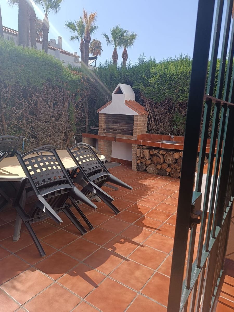 3 soveværelse Byhus til salg i Estepona - € 419.000 (Ref: 9967409)