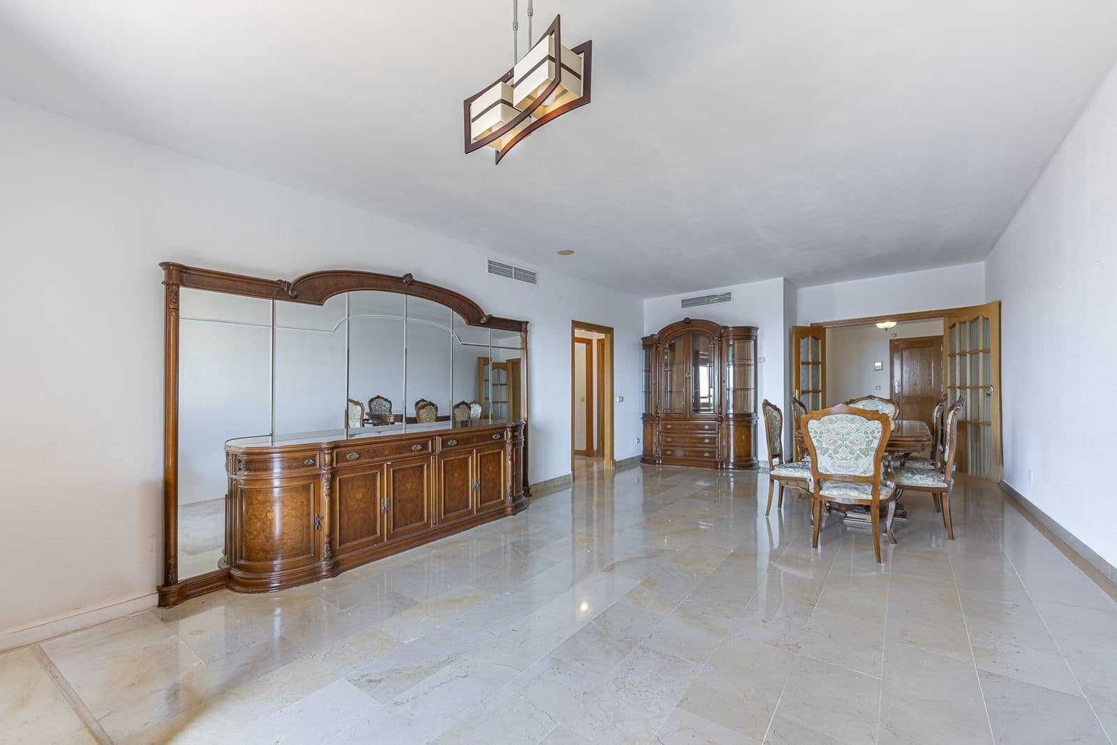 3 bedroom Apartment for sale in San Pedro de Alcantara - € 649,000 (Ref: 9967410)