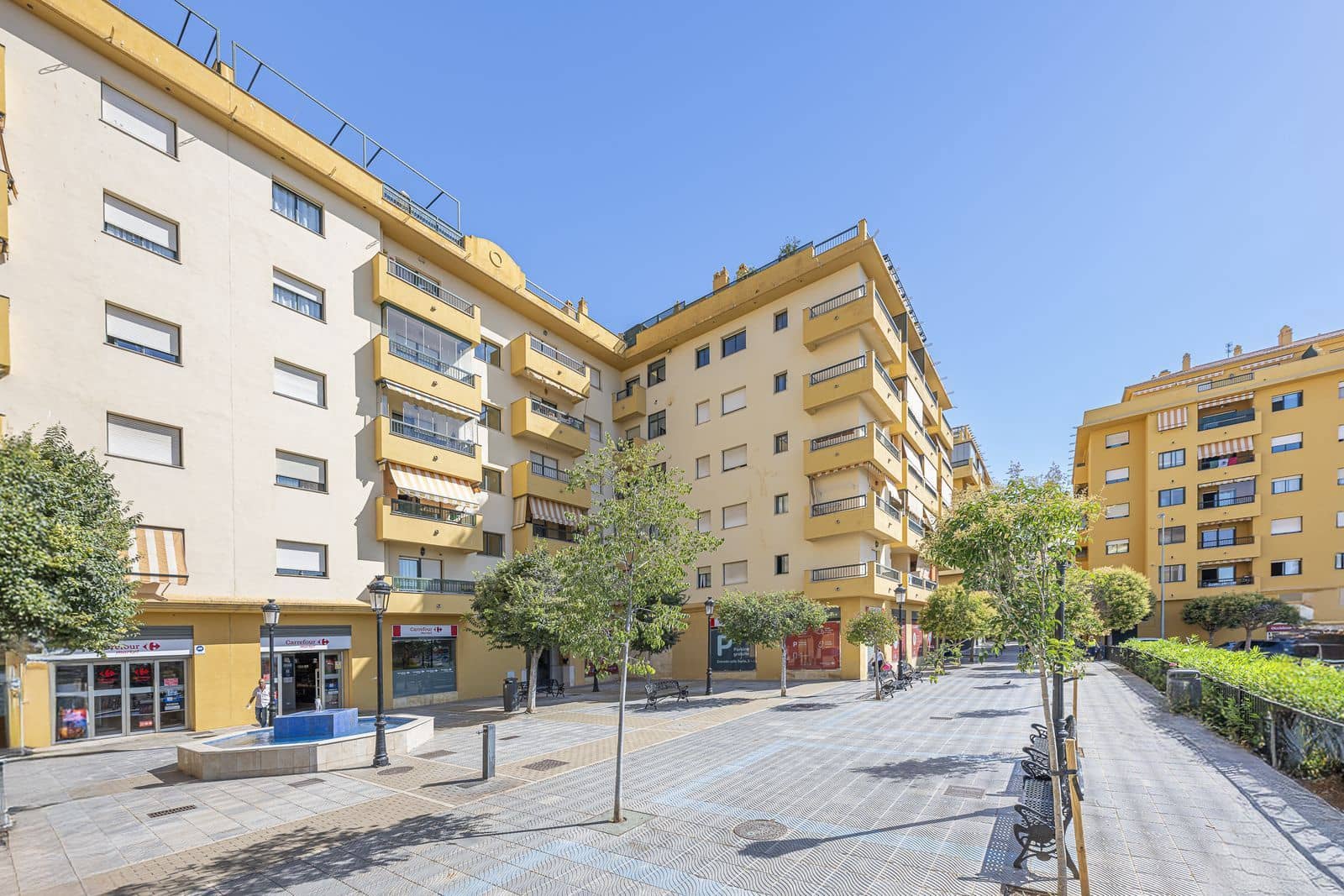 3 bedroom Apartment for sale in San Pedro de Alcantara - € 649,000 (Ref: 9967410)