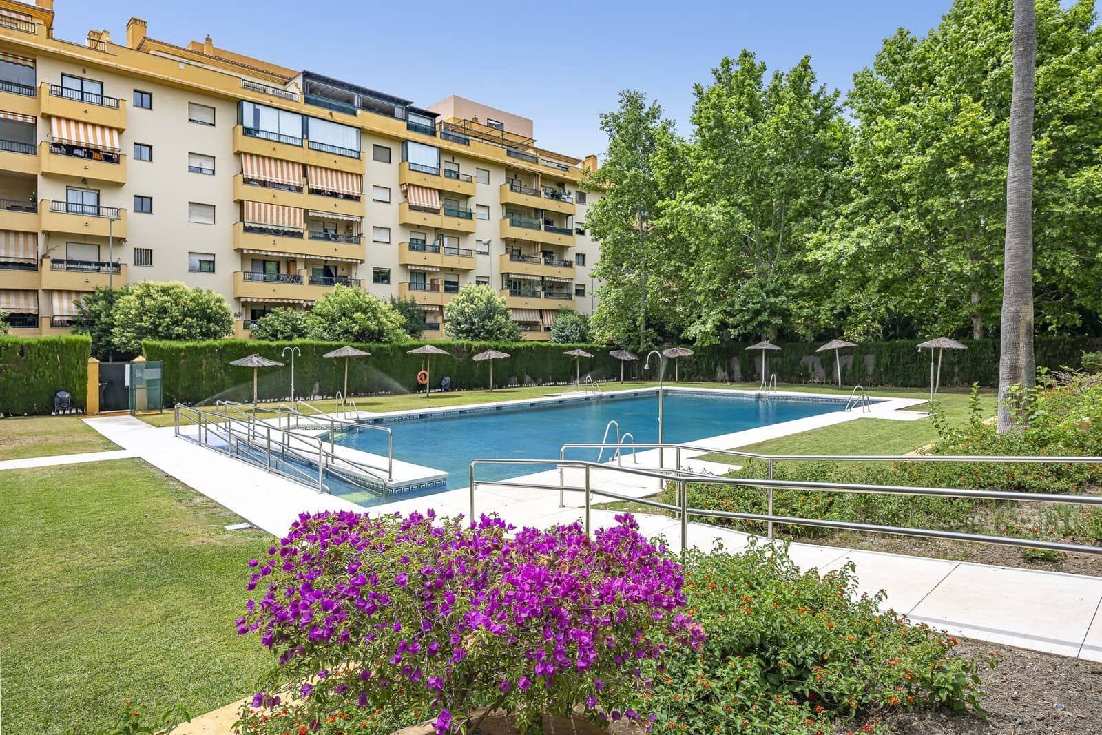 3 bedroom Apartment for sale in San Pedro de Alcantara - € 649,000 (Ref: 9967410)