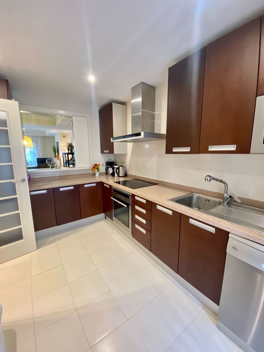 3 soveværelse Byhus til salg i Nueva Andalucia - € 780.000 (Ref: 9967414)