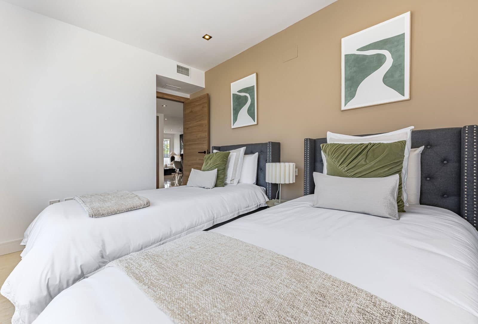 2 chambre Appartement à vendre à Golden Mile - 1 350 000 € (Ref: 9967415)