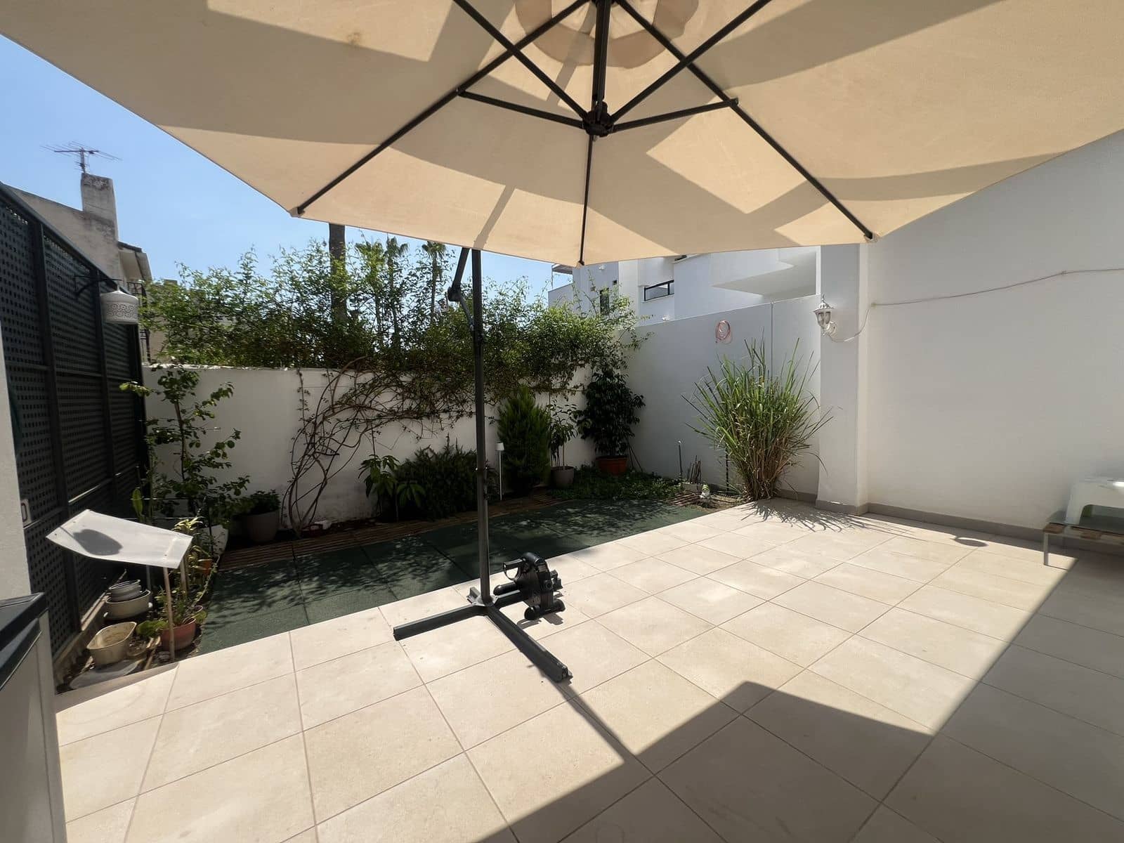 2 bedroom Townhouse for sale in Torremolinos - € 580,000 (Ref: 9967422)
