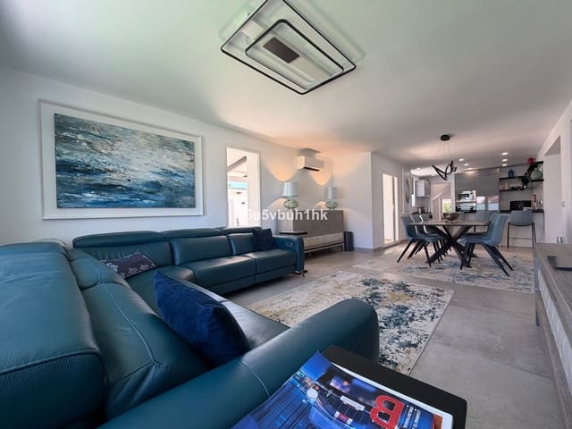 4 sypialnia Willa na sprzedaż w Benalmadena Costa, Benalmádena - 1 190 000 € (Ref: 9967425)