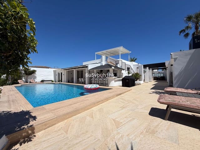 4 sypialnia Willa na sprzedaż w Benalmadena Costa, Benalmádena - 1 190 000 € (Ref: 9967425)
