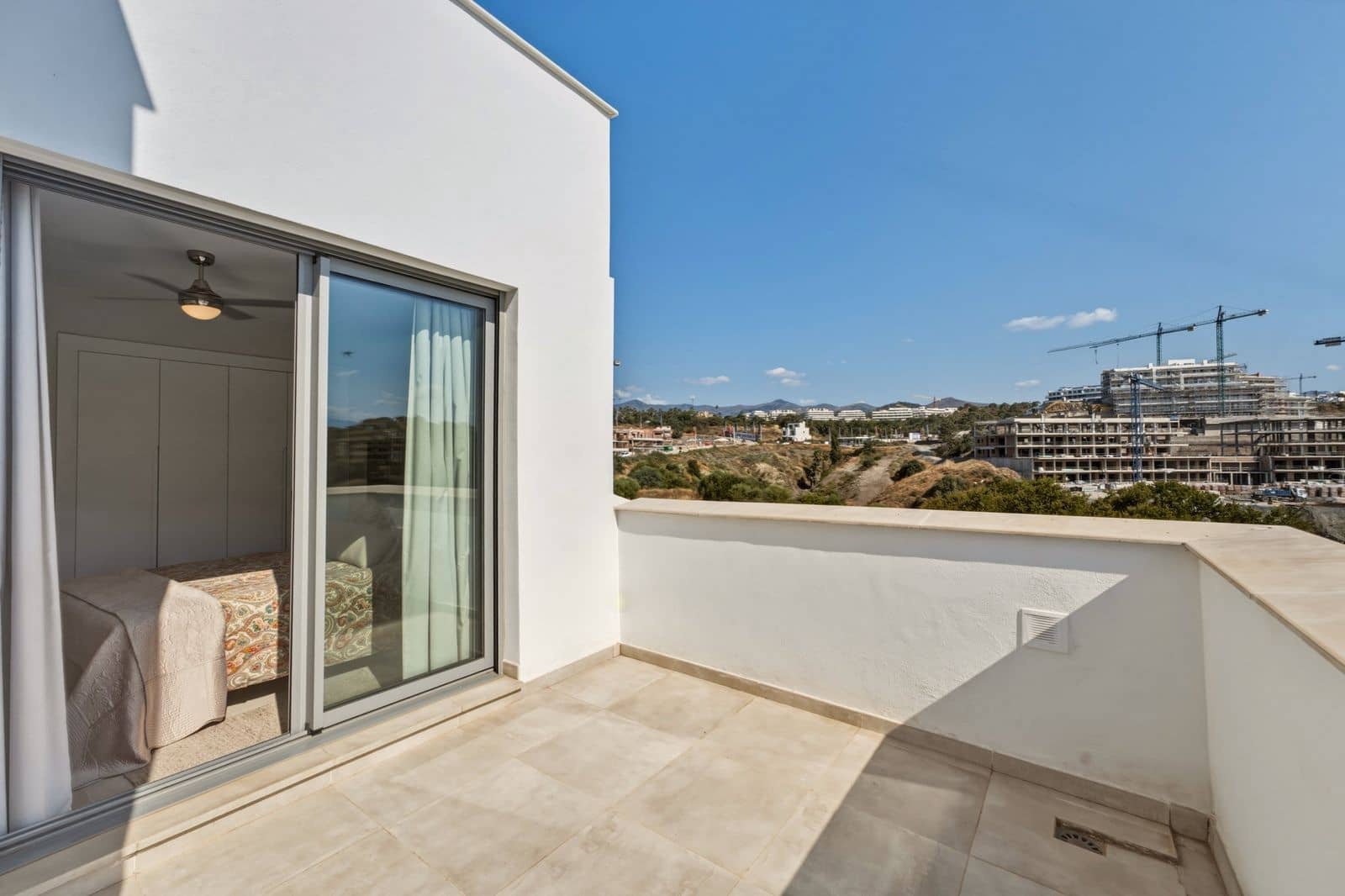 4 slaapkamer Penthouse te koop in New Golden Mile - € 995.000 (Ref: 9967428)