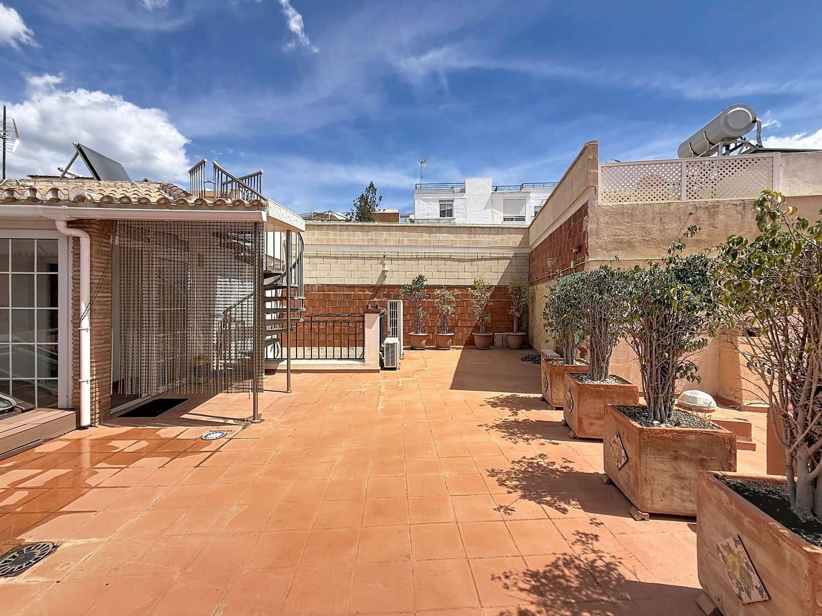Casa de 5 habitaciones en Málaga ciudad en venta - 845.000 € (Ref: 9967432)