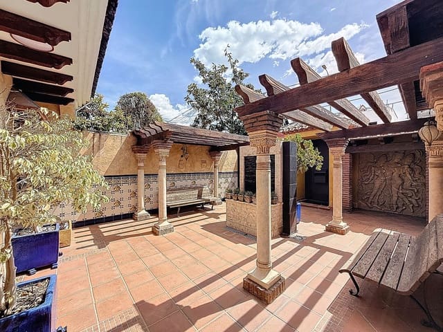 5 camera da letto Casa in vendita in Pedregalejo, Malaga città - 845.000 € (Rif: 9967432)