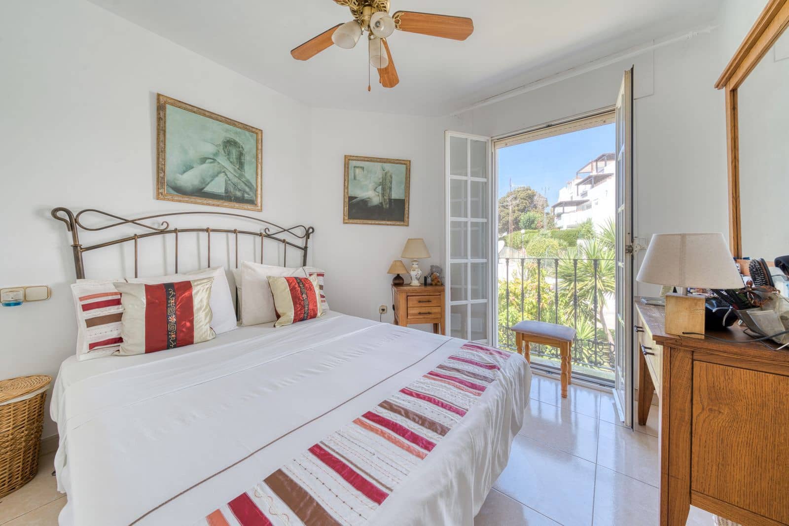3 soveværelse Byhus til salg i Bel-Air - € 429.995 (Ref: 9967434)