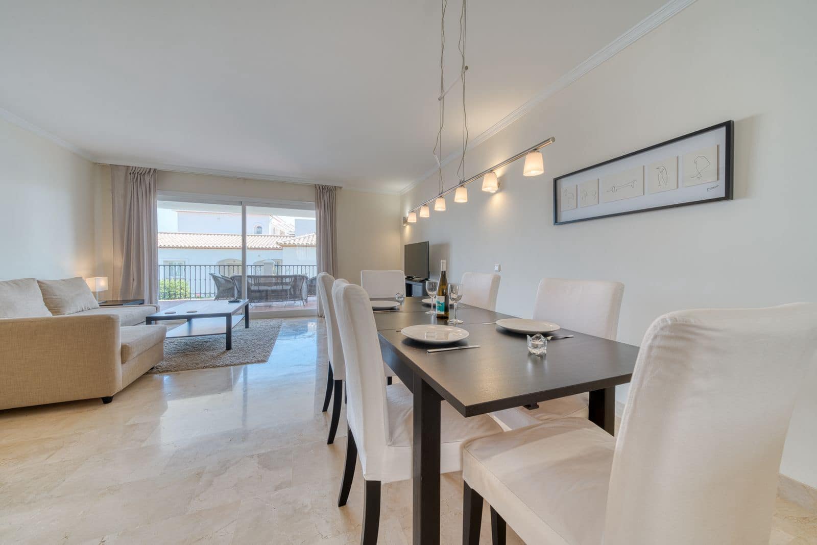 2 bedroom Apartment for sale in Calahonda - € 349,000 (Ref: 9967436)
