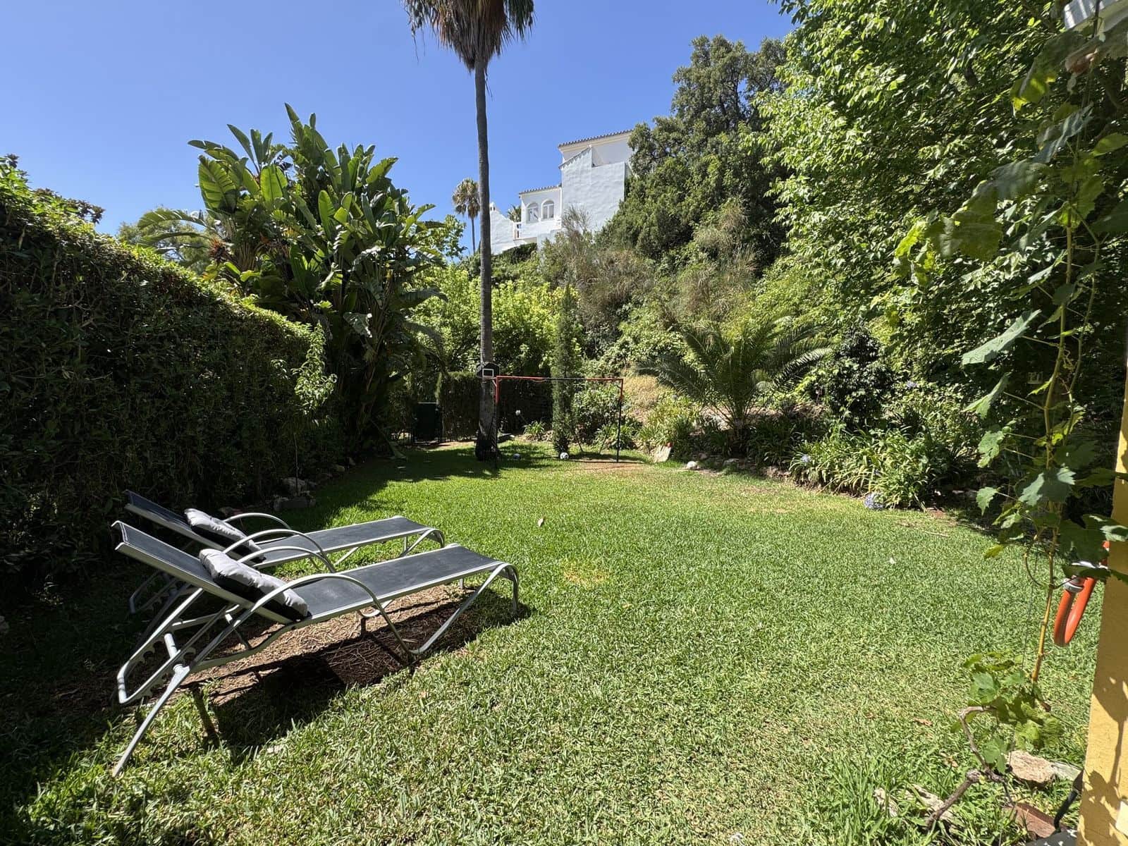3 bedroom Semi-detached Villa for sale in Calahonda - € 670,000 (Ref: 9967447)