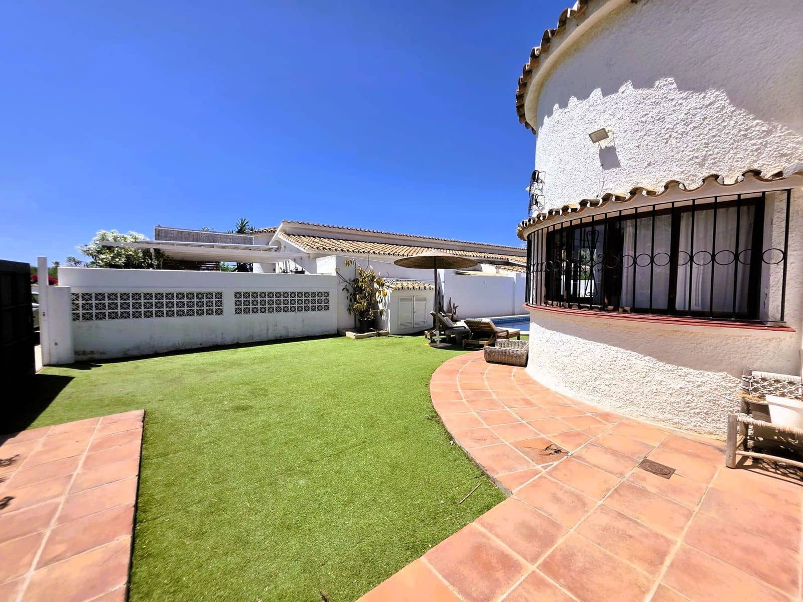 3 camera da letto Villa in vendita in Estepona - 1.200.000 € (Rif: 9967448)