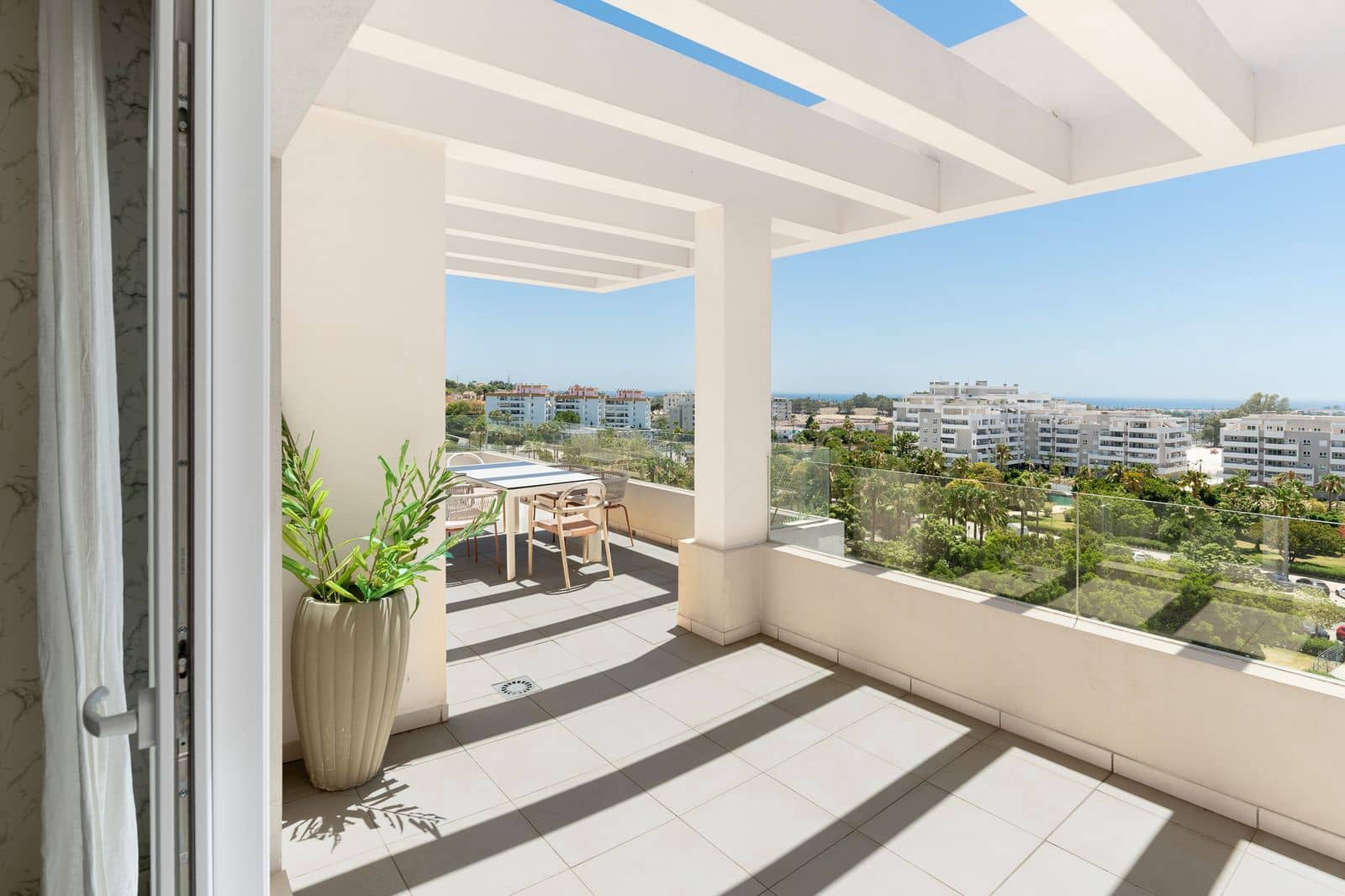 4 chambre Penthouse à vendre à Nueva Andalucia - 1 149 000 € (Ref: 9967451)