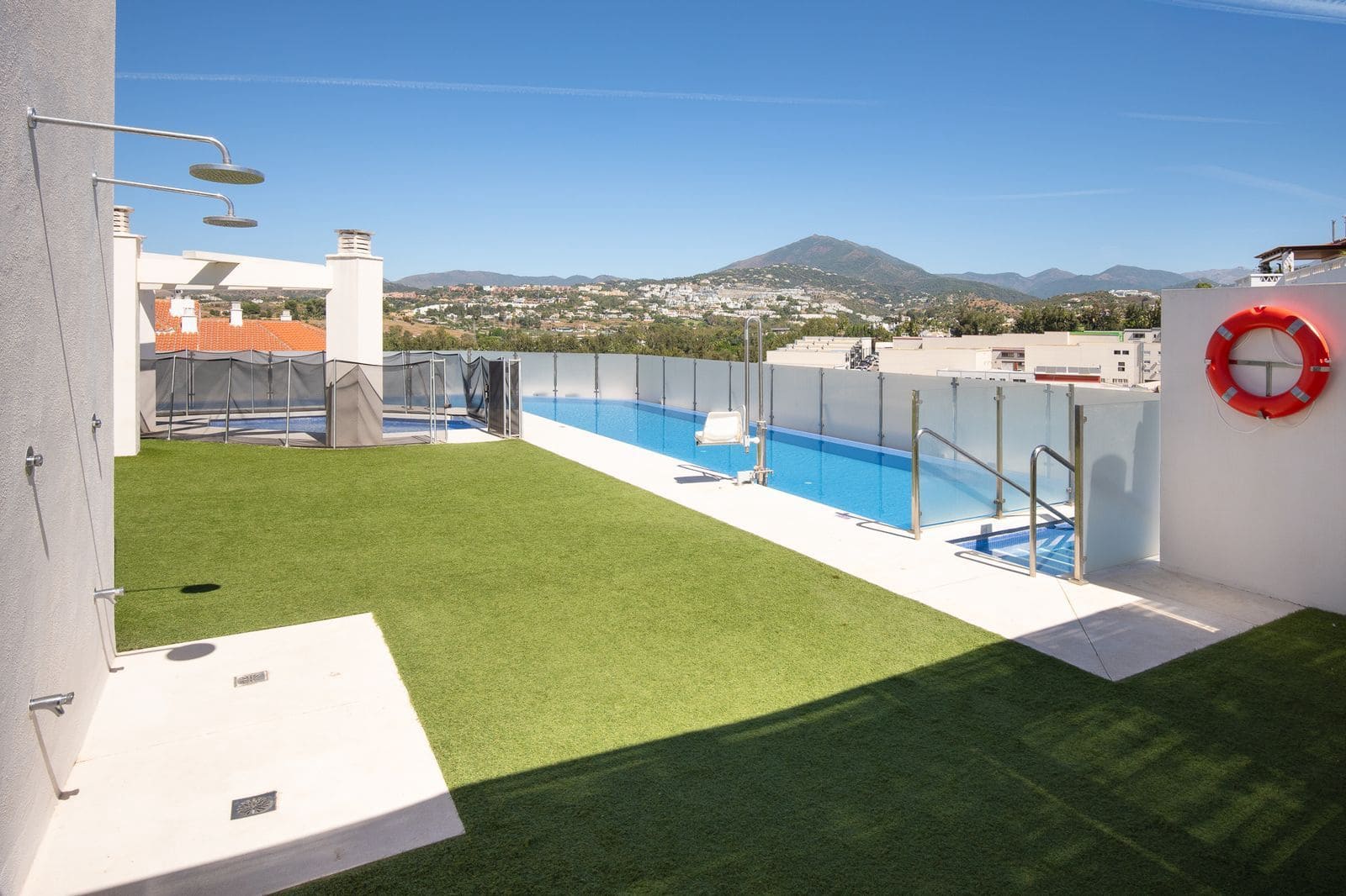 4 chambre Penthouse à vendre à Nueva Andalucia - 1 149 000 € (Ref: 9967451)