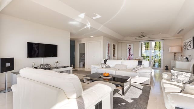 3 makuuhuone Kattohuoneisto myytävänä paikassa Casares - 630 000 € (Ref: 9967452)