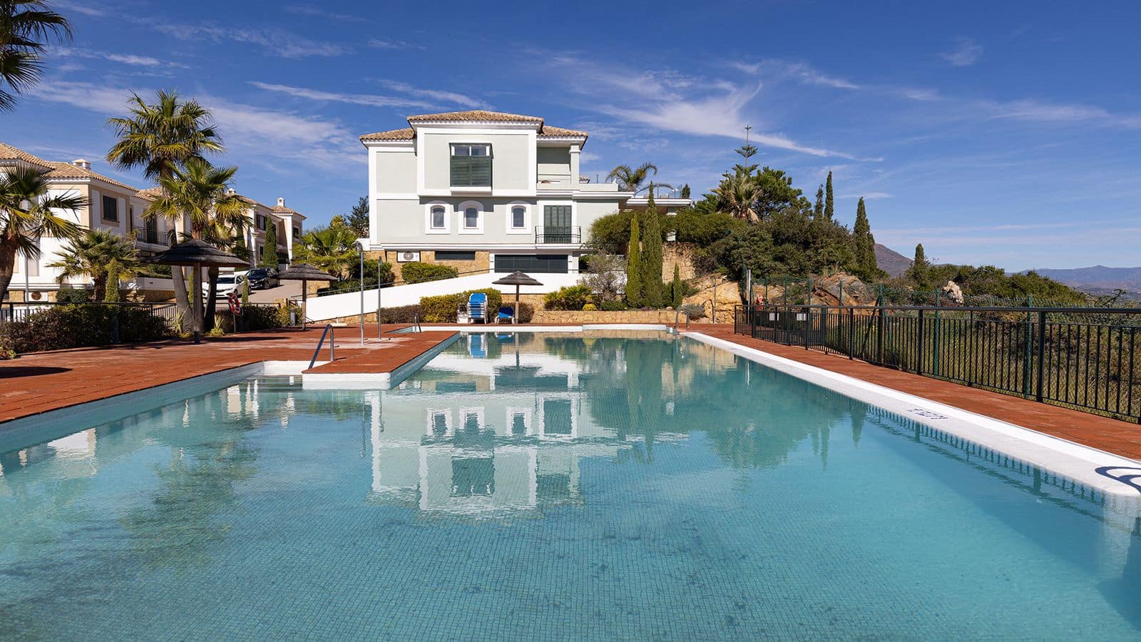 3 sovrum Takvåning till salu i Casares - 630 000 € (Ref: 9967452)