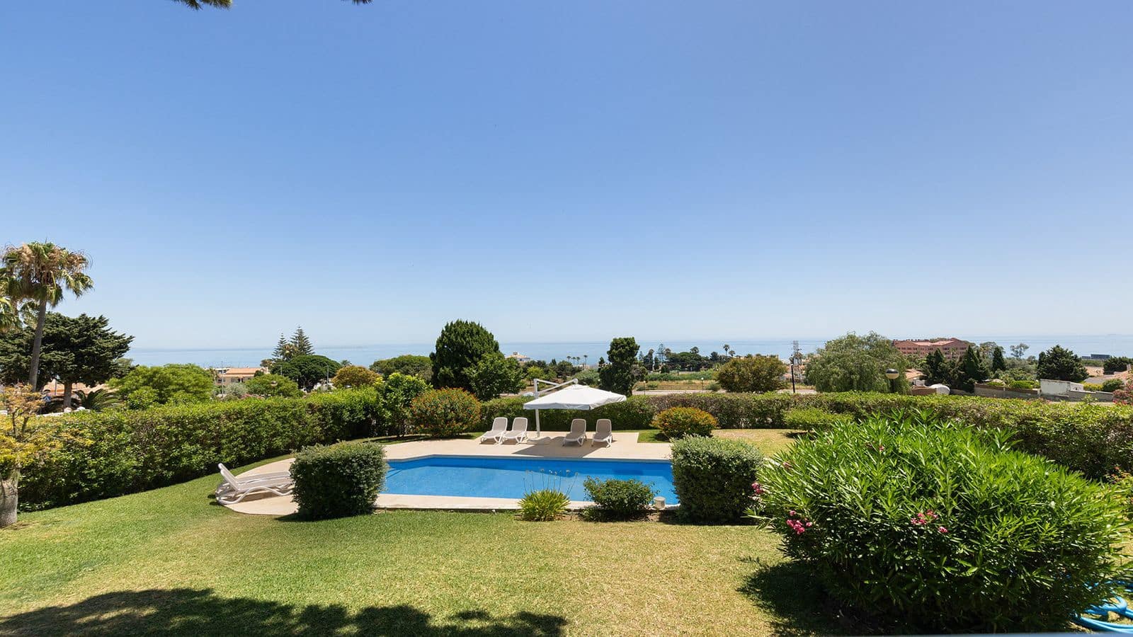 4 soverom Villa til salgs i Manilva - € 1 100 000 (Ref: 9967453)