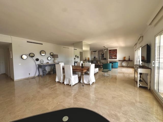 5 soverom Penthouse til salgs i Marbella - € 1 400 000 (Ref: 9967455)