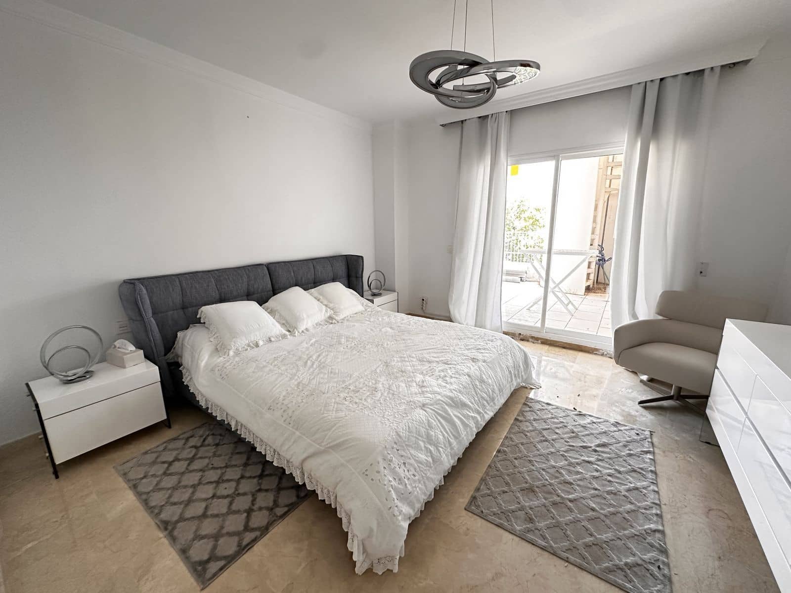 5 makuuhuone Kattohuoneisto myytävänä paikassa Marbella - 1 400 000 € (Ref: 9967455)