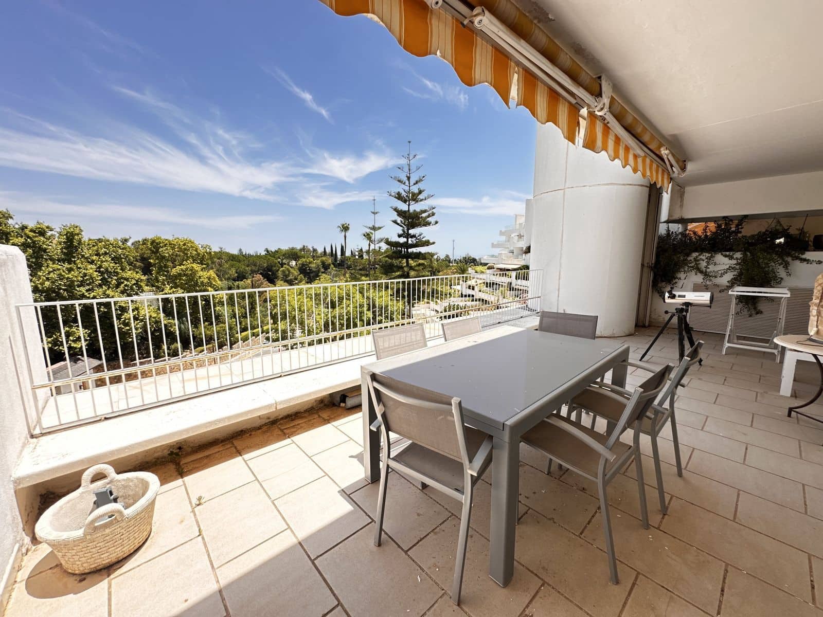 5 makuuhuone Kattohuoneisto myytävänä paikassa Marbella - 1 400 000 € (Ref: 9967455)
