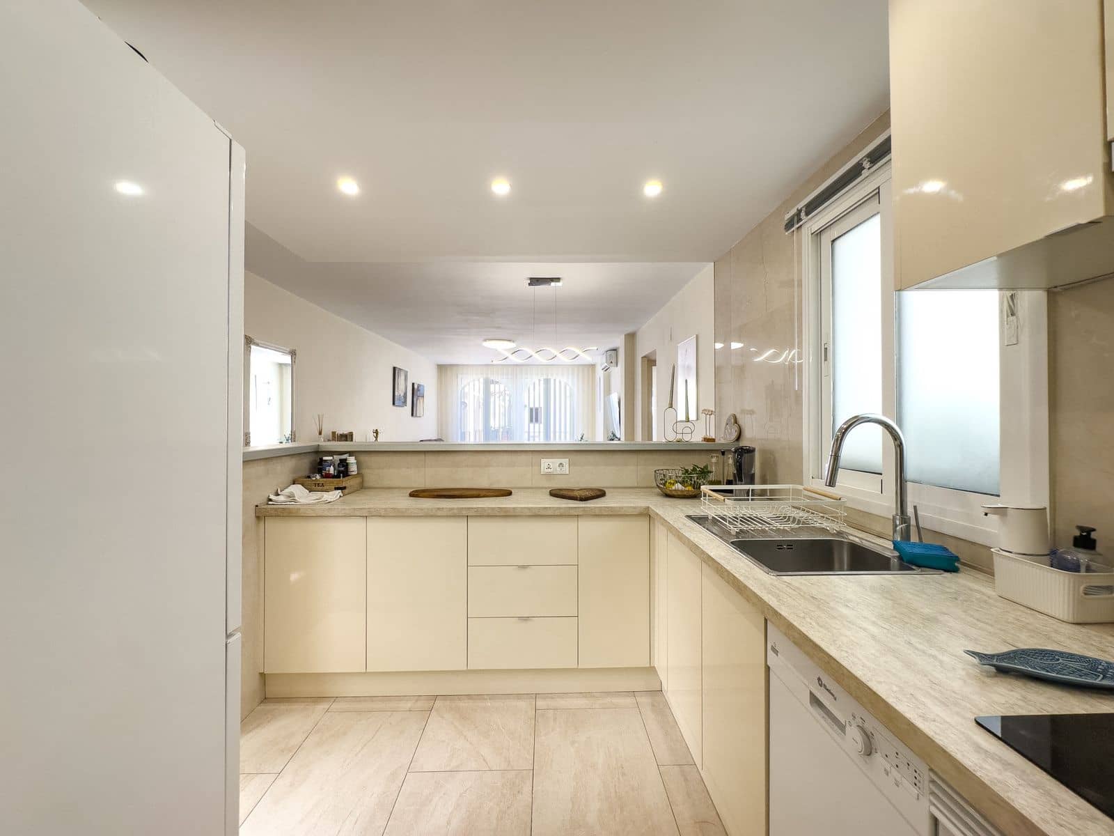 2 quarto Apartamento para venda em La Duquesa / Puerto de la Duquesa - 290 000 € (Ref: 9967461)