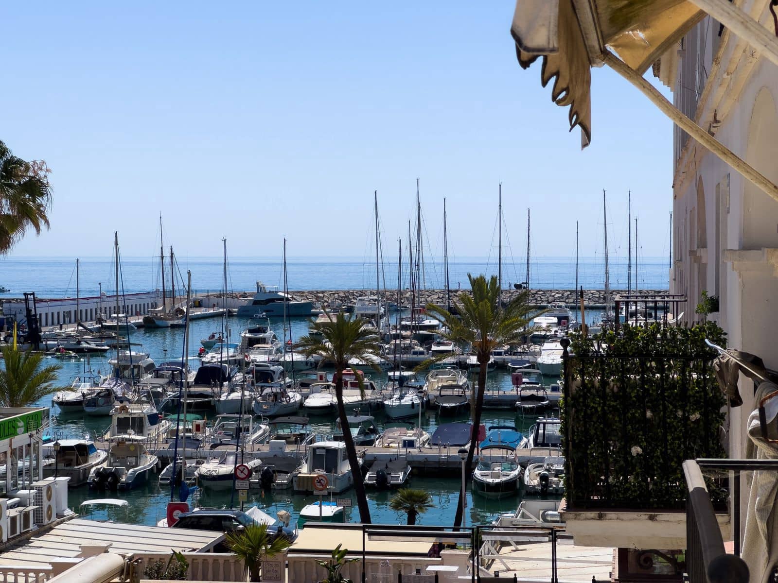 2 quarto Apartamento para venda em La Duquesa / Puerto de la Duquesa - 290 000 € (Ref: 9967461)