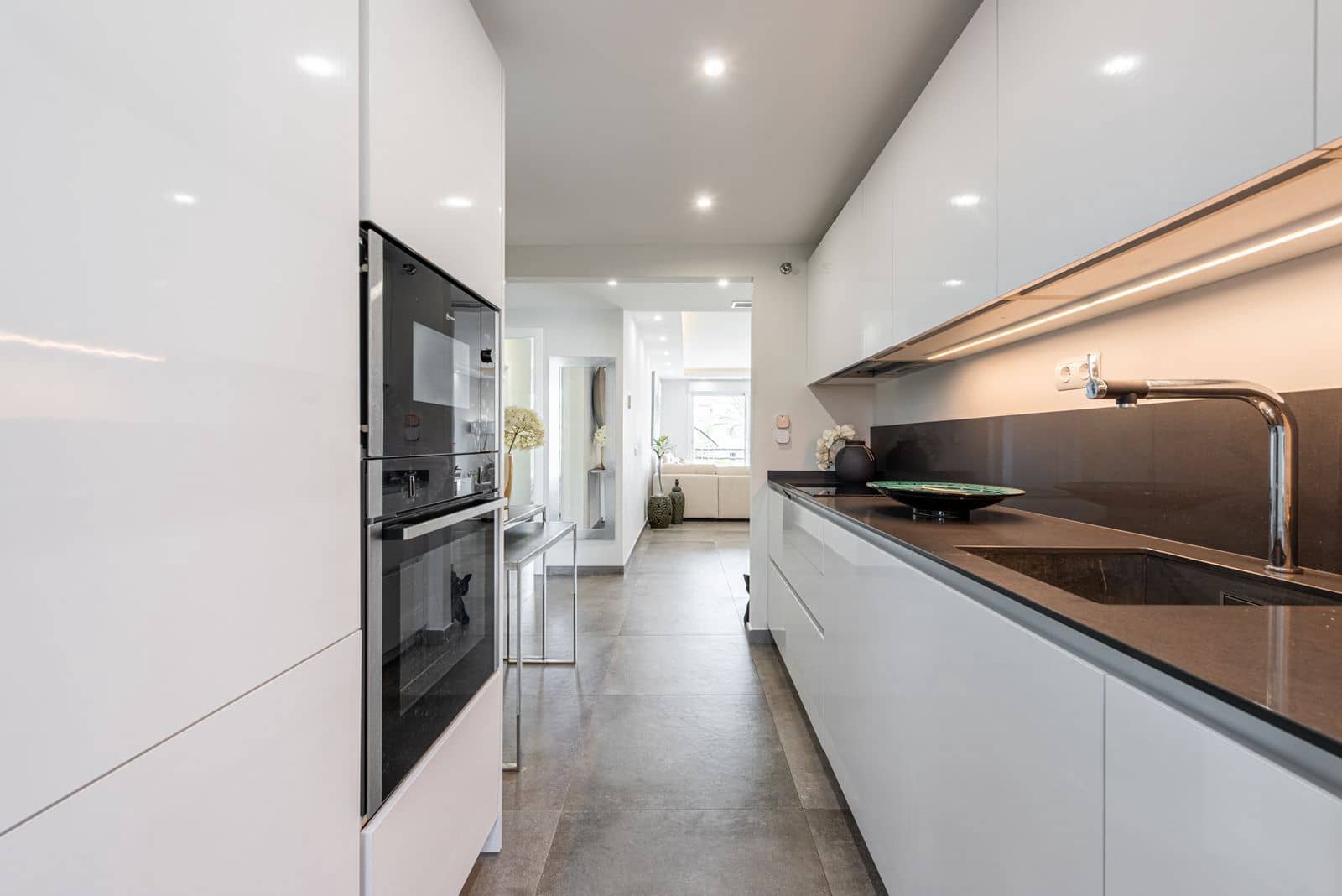 2 soveværelse Penthouse til salg i Estepona - € 580.000 (Ref: 9967469)