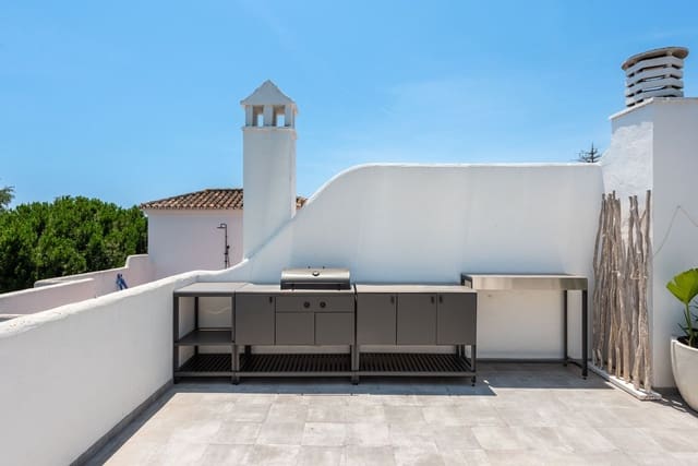 2 soveværelse Penthouse til salg i Estepona - € 580.000 (Ref: 9967469)