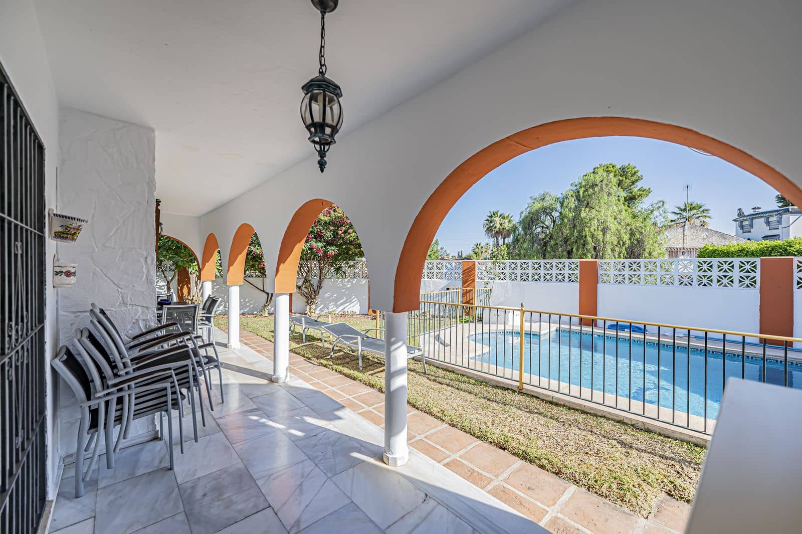3 bedroom Villa for sale in Nueva Andalucia - € 1,070,000 (Ref: 9967474)