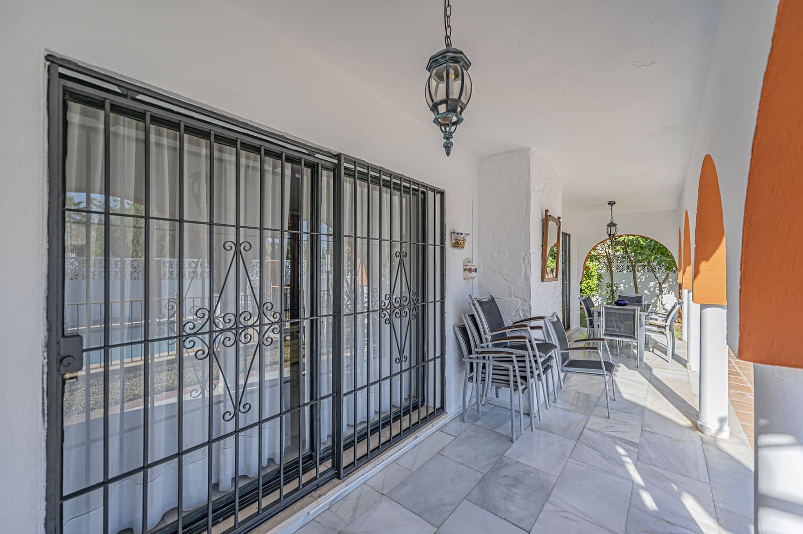 3 bedroom Villa for sale in Nueva Andalucia - € 1,070,000 (Ref: 9967474)