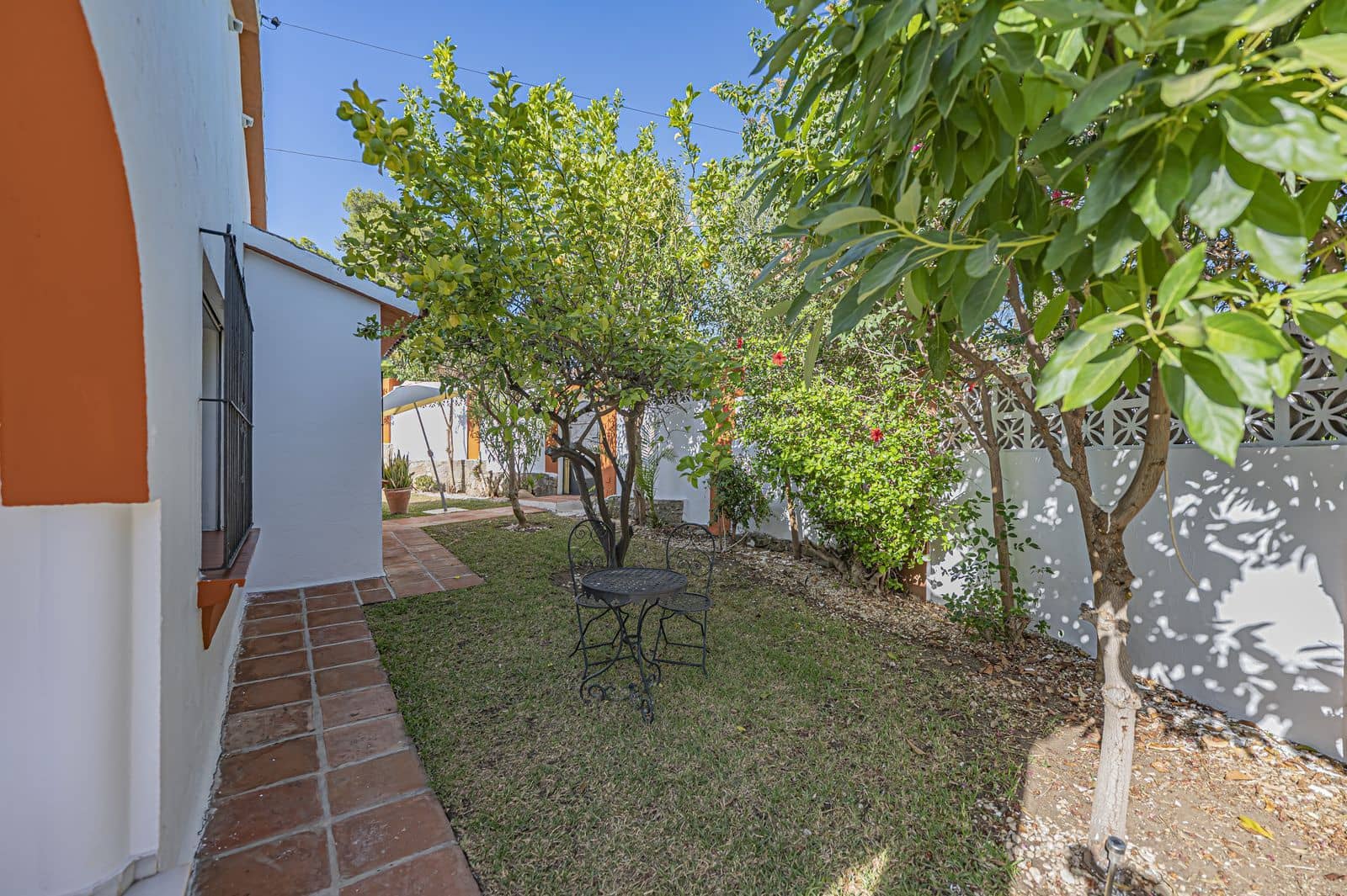 3 bedroom Villa for sale in Nueva Andalucia - € 1,070,000 (Ref: 9967474)