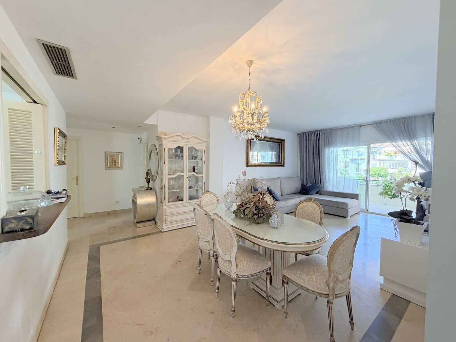 3 quarto Apartamento para venda em New Golden Mile - 800 000 € (Ref: 9967484)