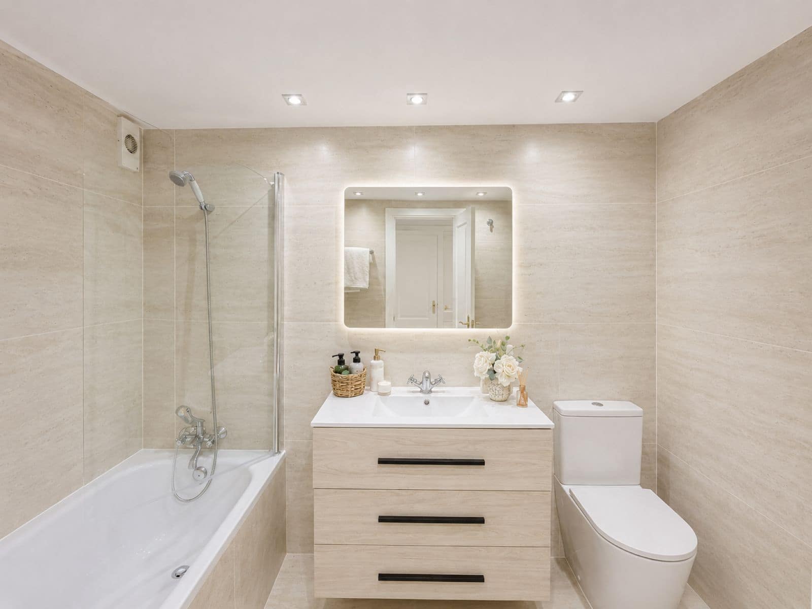 3 quarto Apartamento para venda em New Golden Mile - 800 000 € (Ref: 9967484)