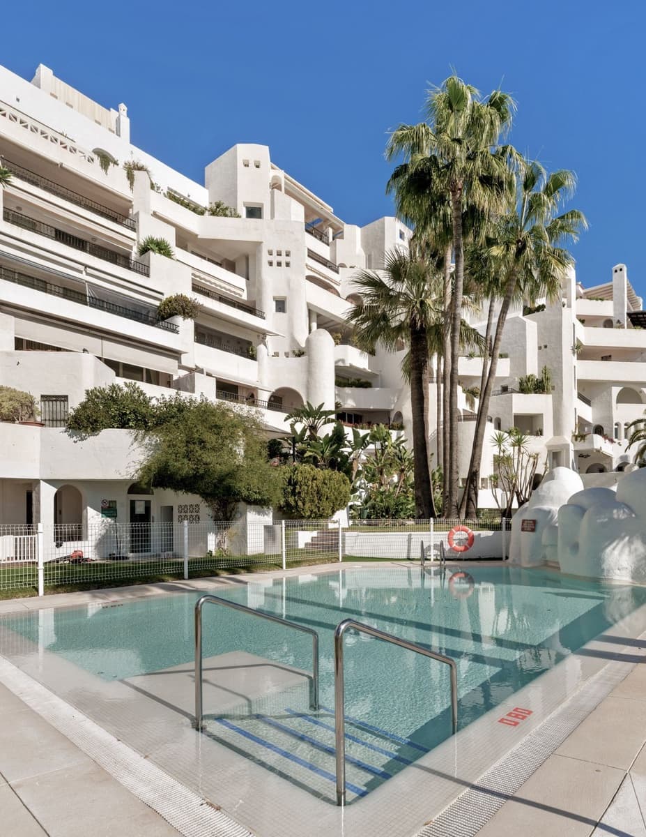 Apartamento de 4 habitaciones en Torremolinos en venta - 2.650.000 € (Ref: 9967488)