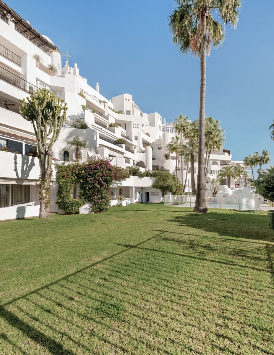 Apartamento de 4 habitaciones en Torremolinos en venta - 2.650.000 € (Ref: 9967488)