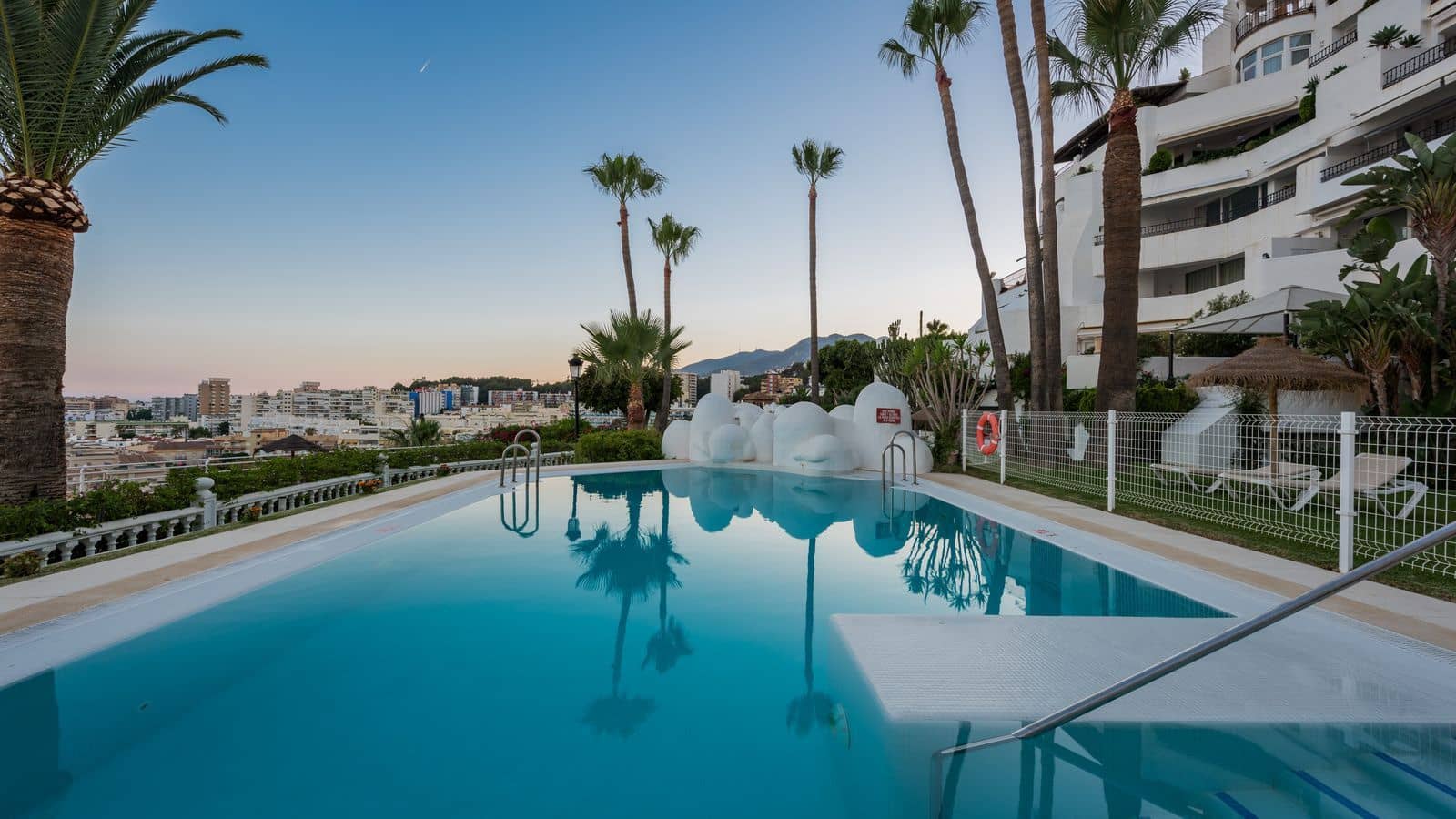 Apartamento de 4 habitaciones en Torremolinos en venta - 2.650.000 € (Ref: 9967488)
