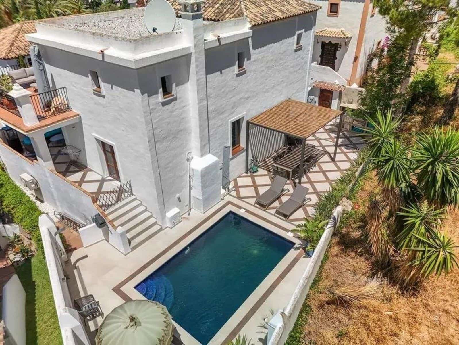 4 chambre Villa/Maison à vendre à New Golden Mile - 1 165 000 € (Ref: 9967490)