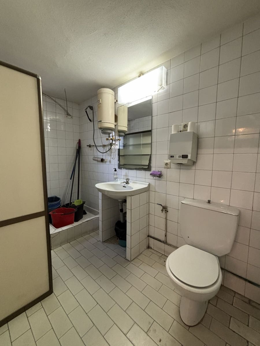 Kommersiell til salgs i Marbella - € 1 500 000 (Ref: 9967497)