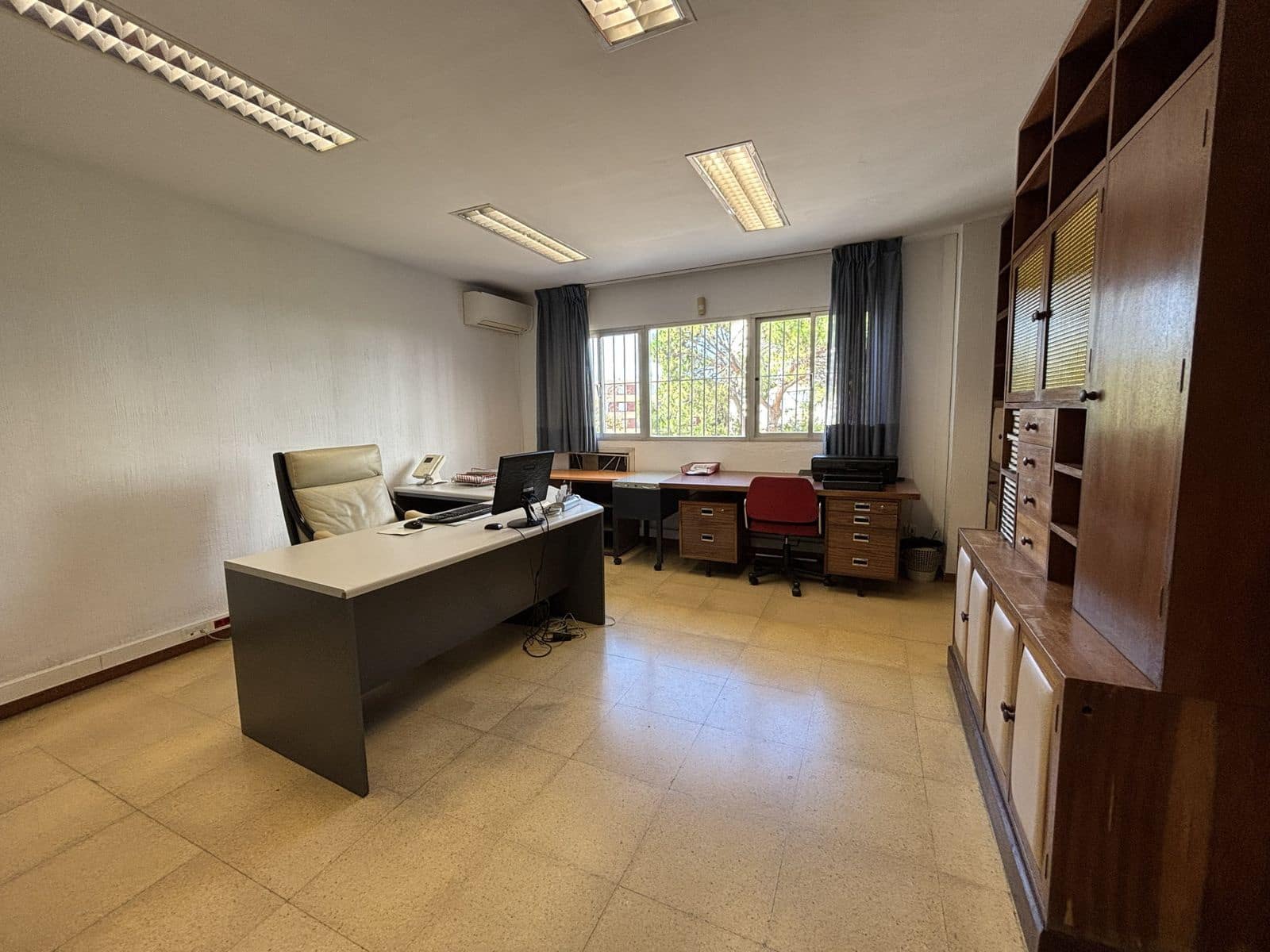 Kommersiell til salgs i Marbella - € 1 500 000 (Ref: 9967497)