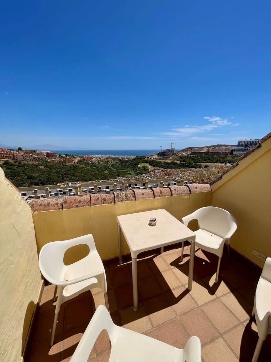 2 soverom Penthouse til salgs i Manilva - € 285 000 (Ref: 9967498)