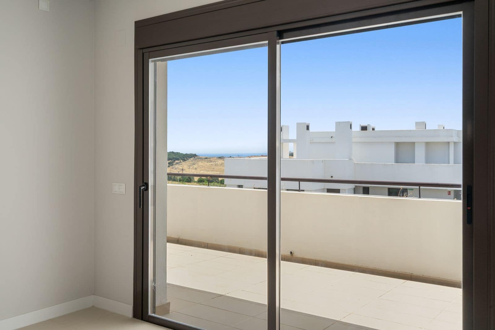 2 soveværelse Lejlighed til salg i Estepona - € 295.000 (Ref: 9967500)