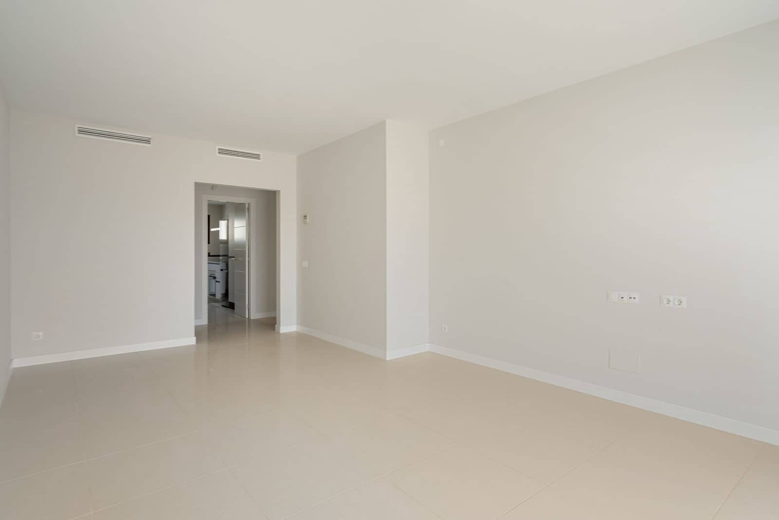 2 soveværelse Lejlighed til salg i Estepona - € 295.000 (Ref: 9967500)